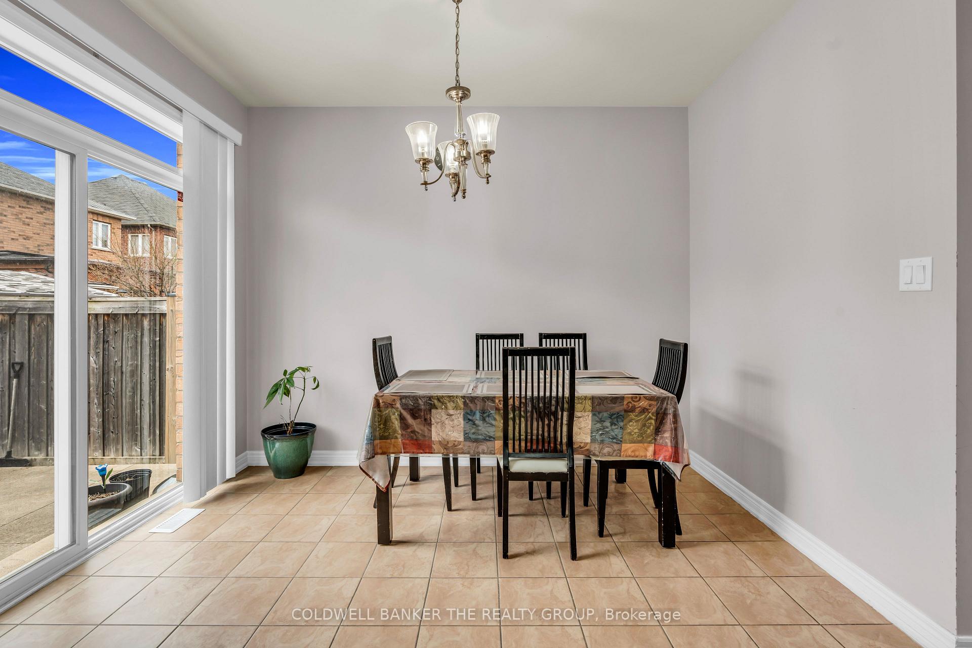 Photo 2 of 5 Amaryllis Drive, Brampton, Northwest Sandalwood Parkway — HOMEH