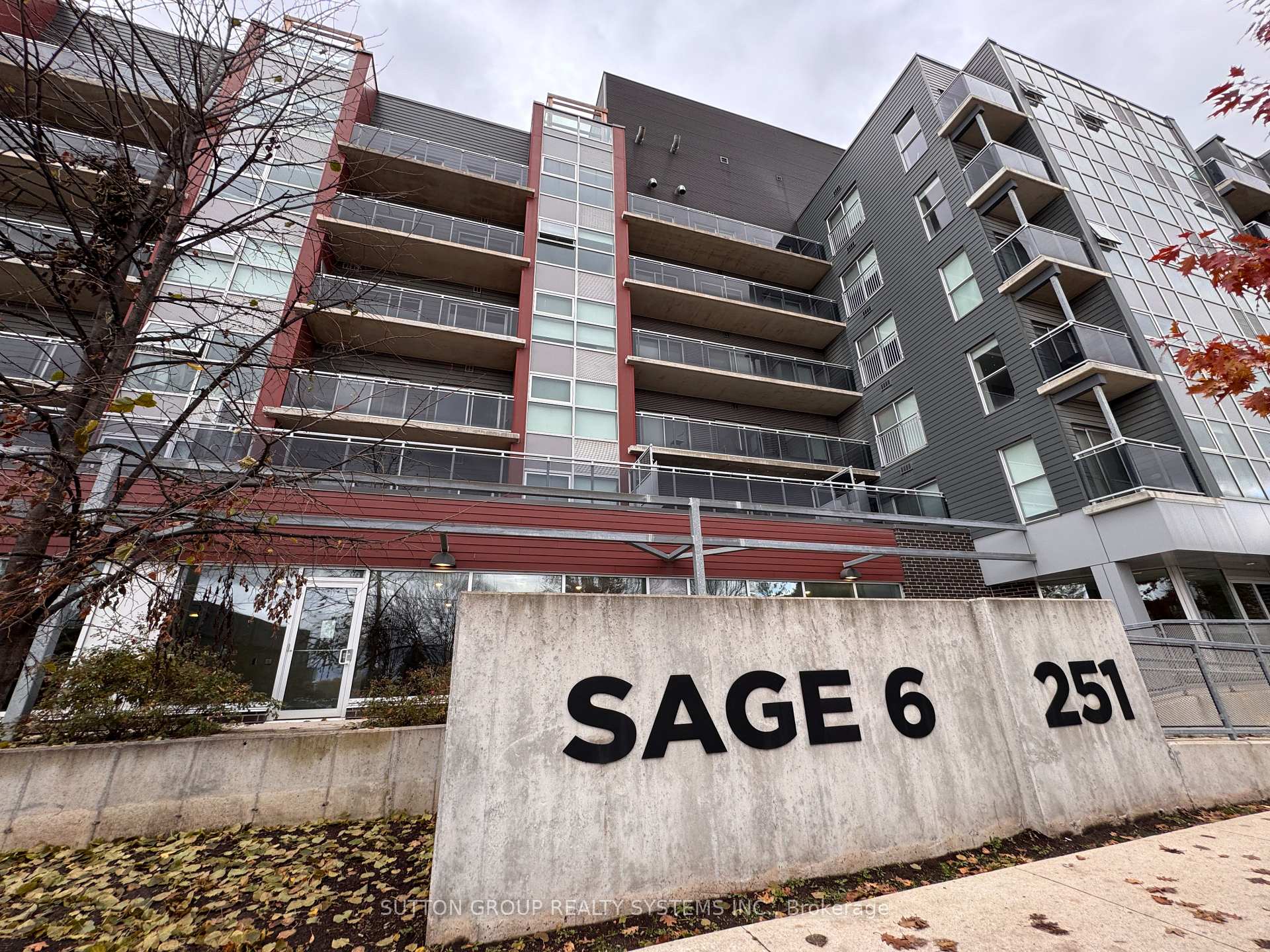 Front of Unit 517, 251 Helmlock Street