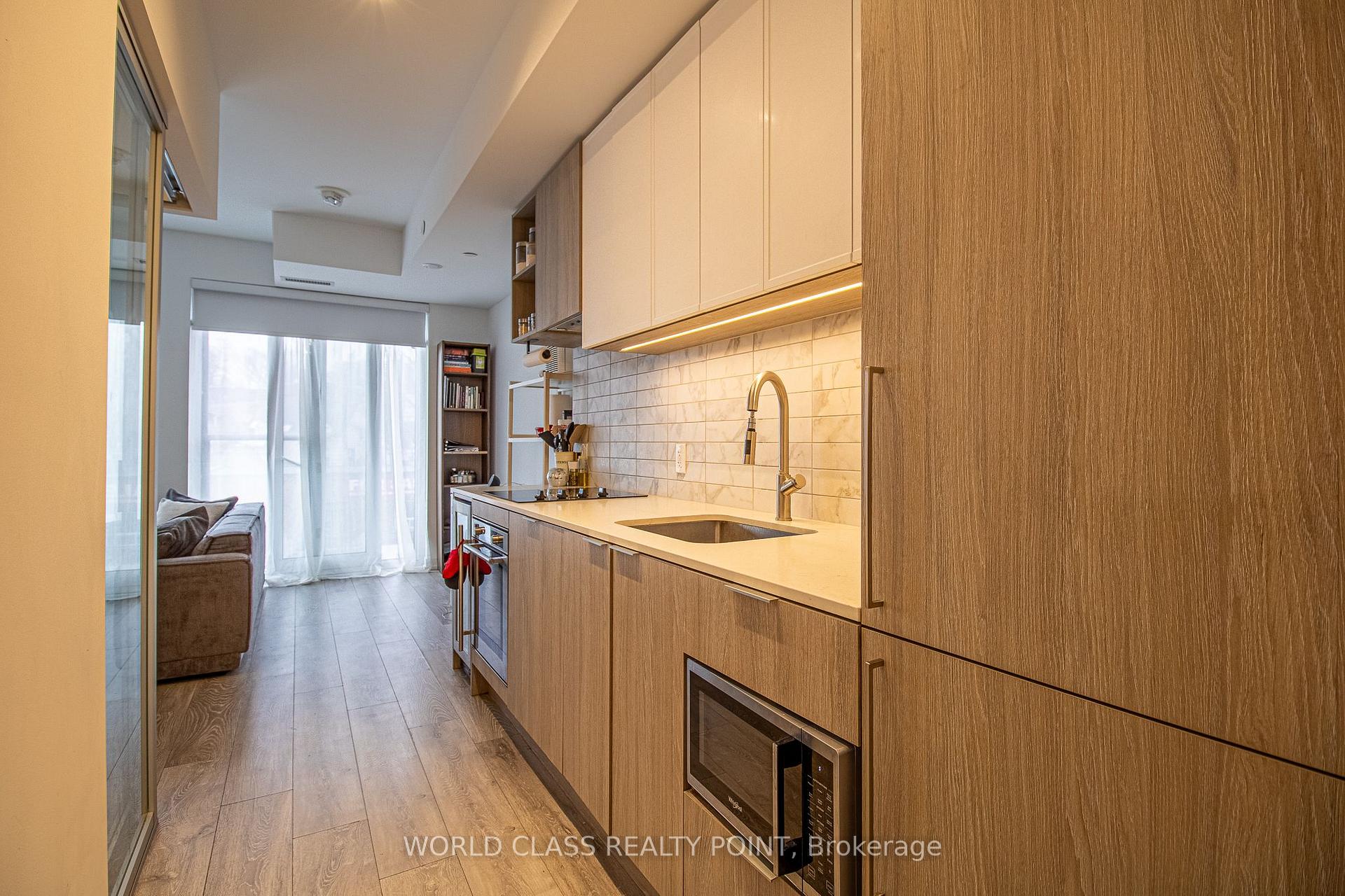 Front of Unit 326, 2020 Bathurst Street