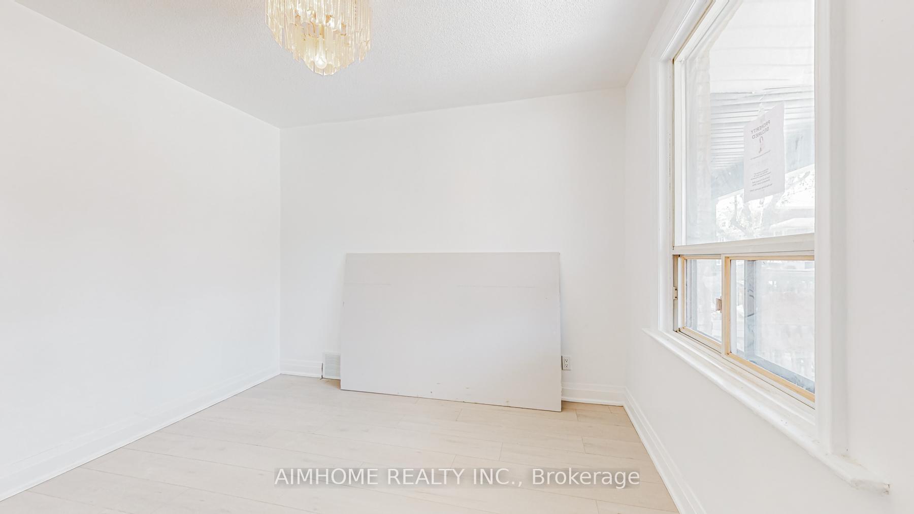 Photo 3 of Unit Main & 2nd Floor, 17A Blandford Street, Toronto, Oakwood Village — HOMEH