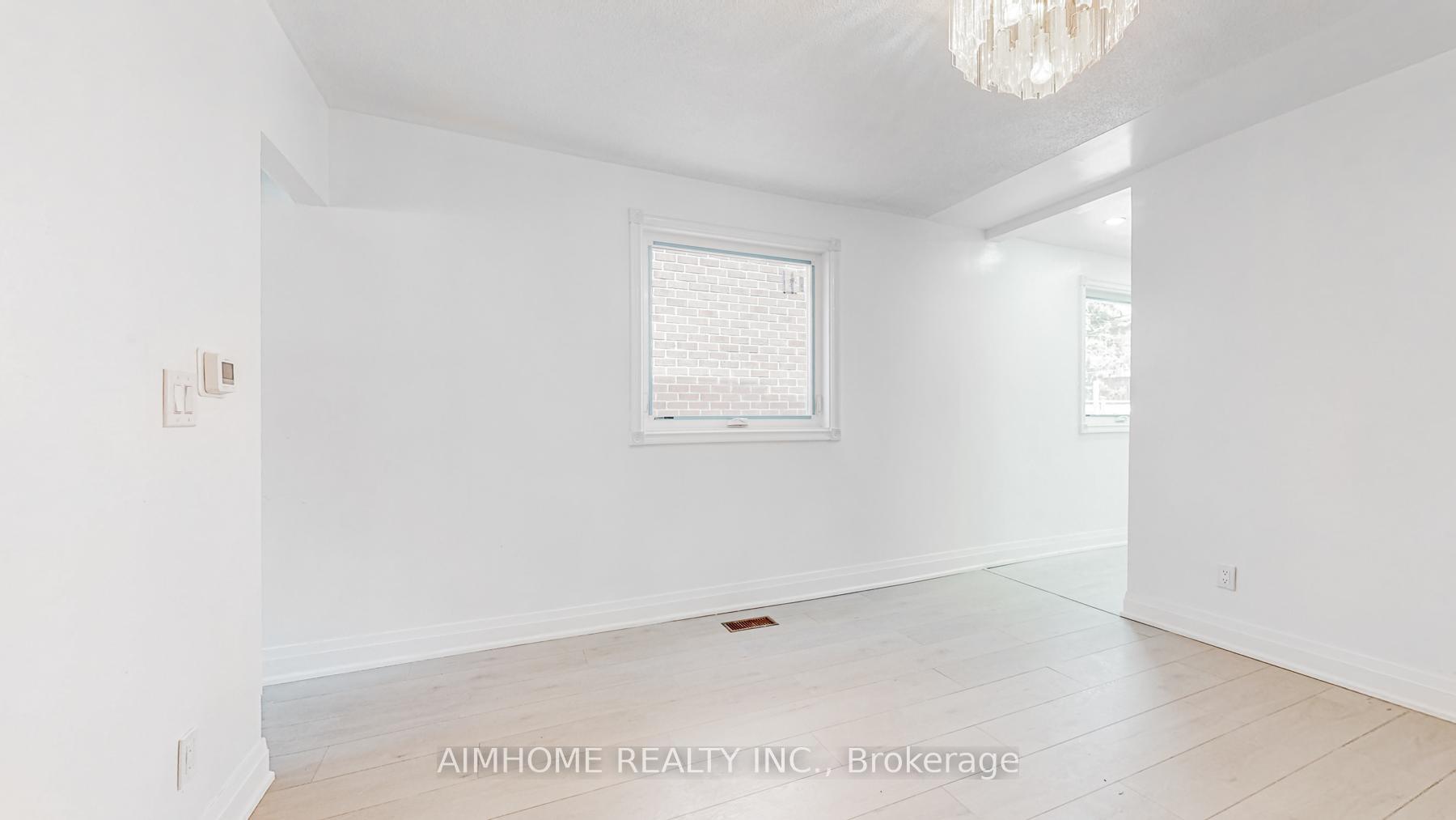 Photo 4 of Unit Main & 2nd Floor, 17A Blandford Street, Toronto, Oakwood Village — HOMEH