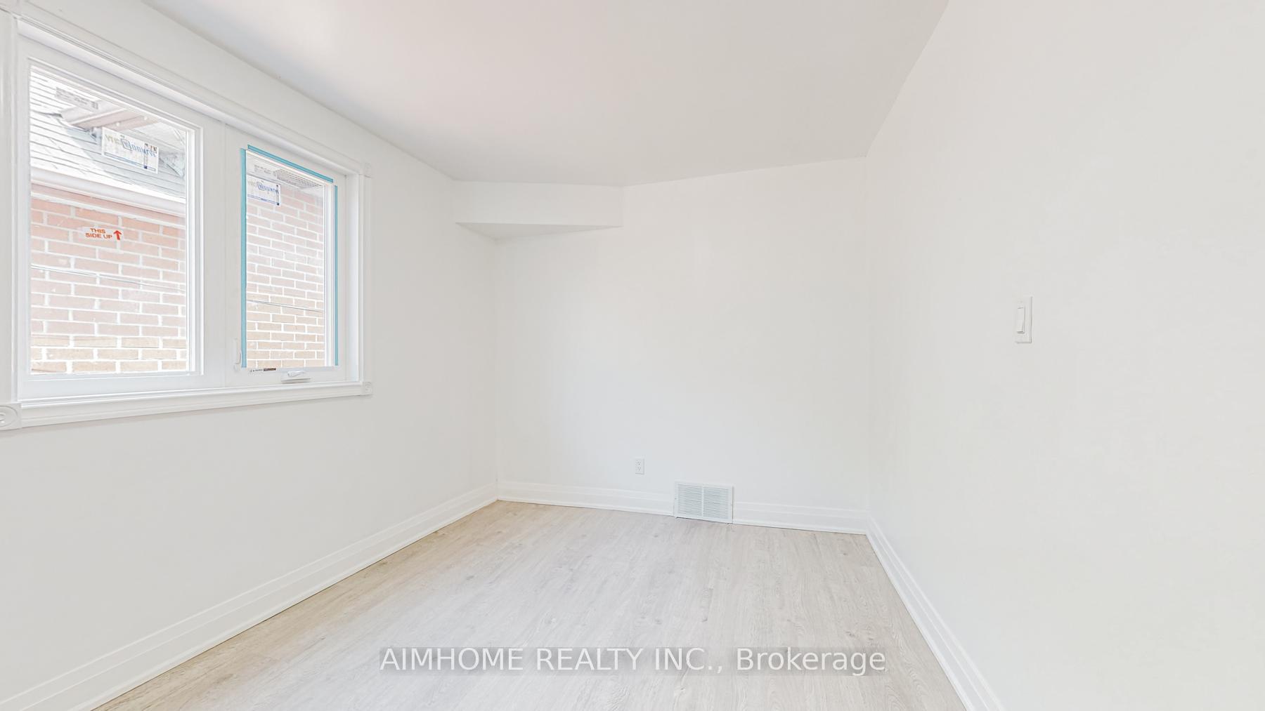 Photo 22 of Unit Main & 2nd Floor, 17A Blandford Street, Toronto, Oakwood Village — HOMEH