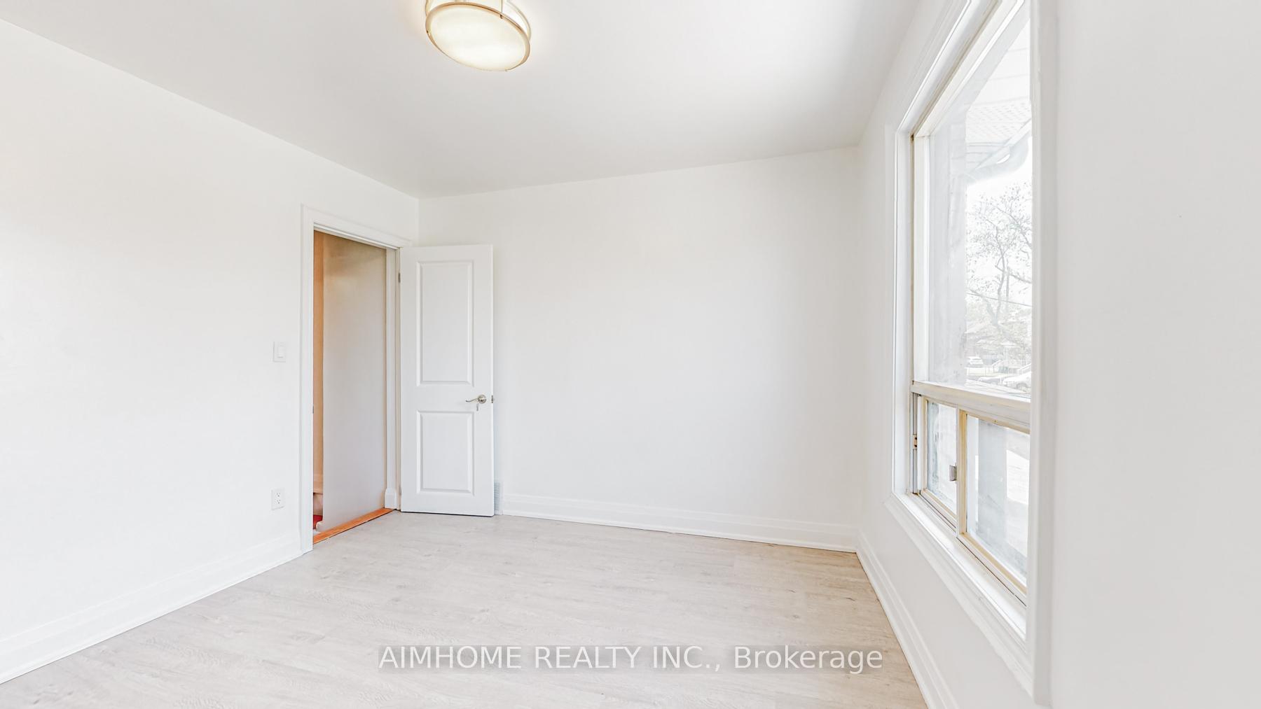 Photo 7 of Unit Main & 2nd Floor, 17A Blandford Street, Toronto, Oakwood Village — HOMEH