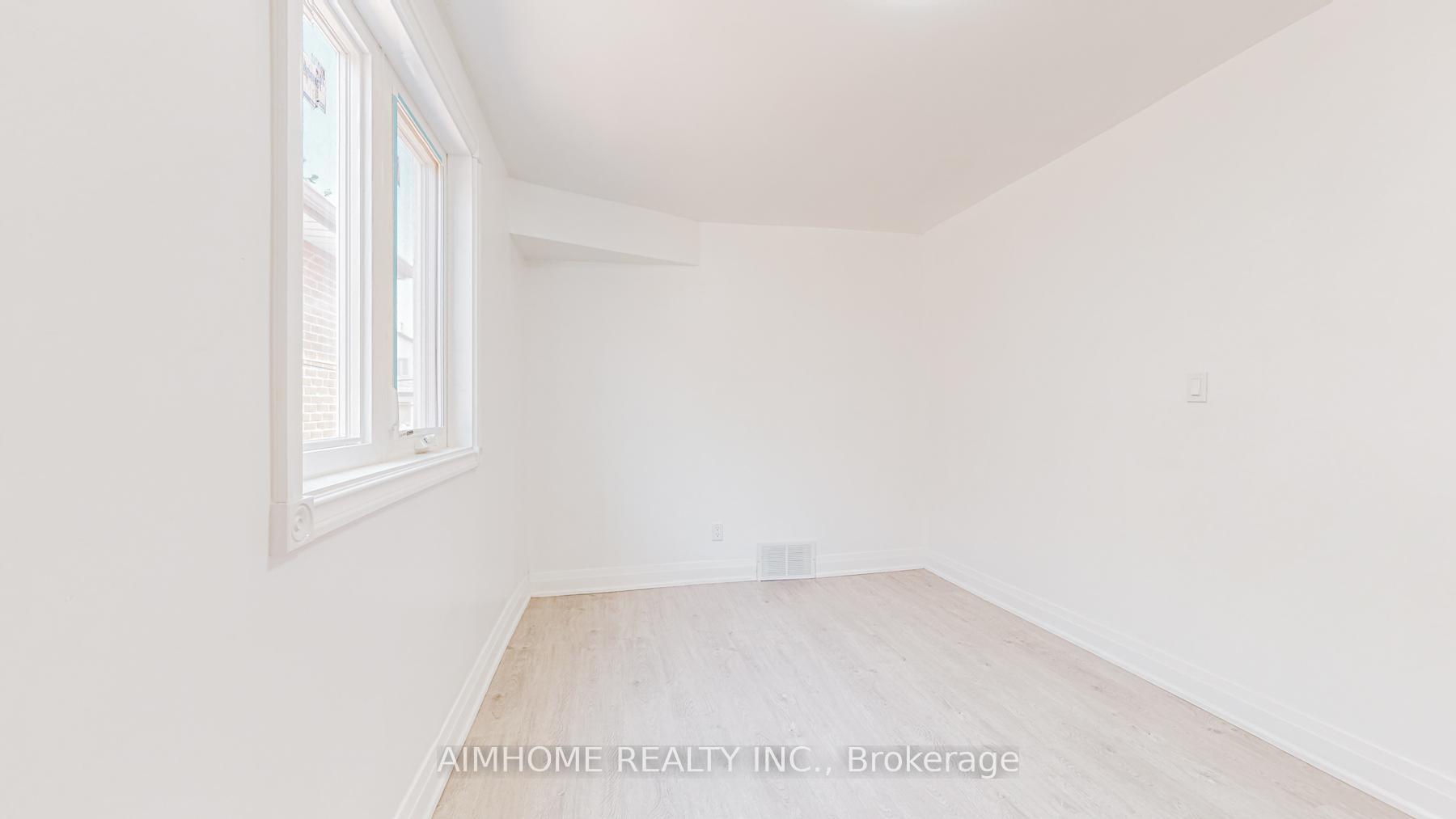 Photo 26 of Unit Main & 2nd Floor, 17A Blandford Street, Toronto, Oakwood Village — HOMEH