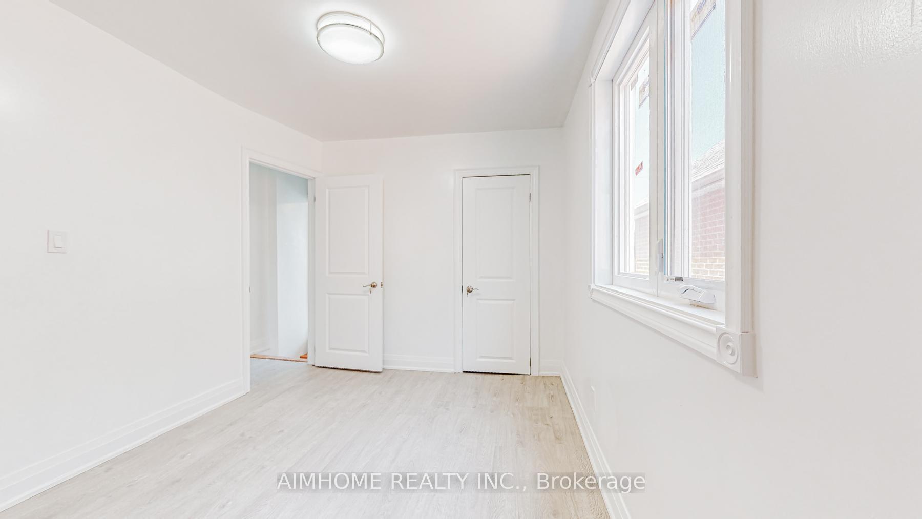 Photo 10 of Unit Main & 2nd Floor, 17A Blandford Street, Toronto, Oakwood Village — HOMEH