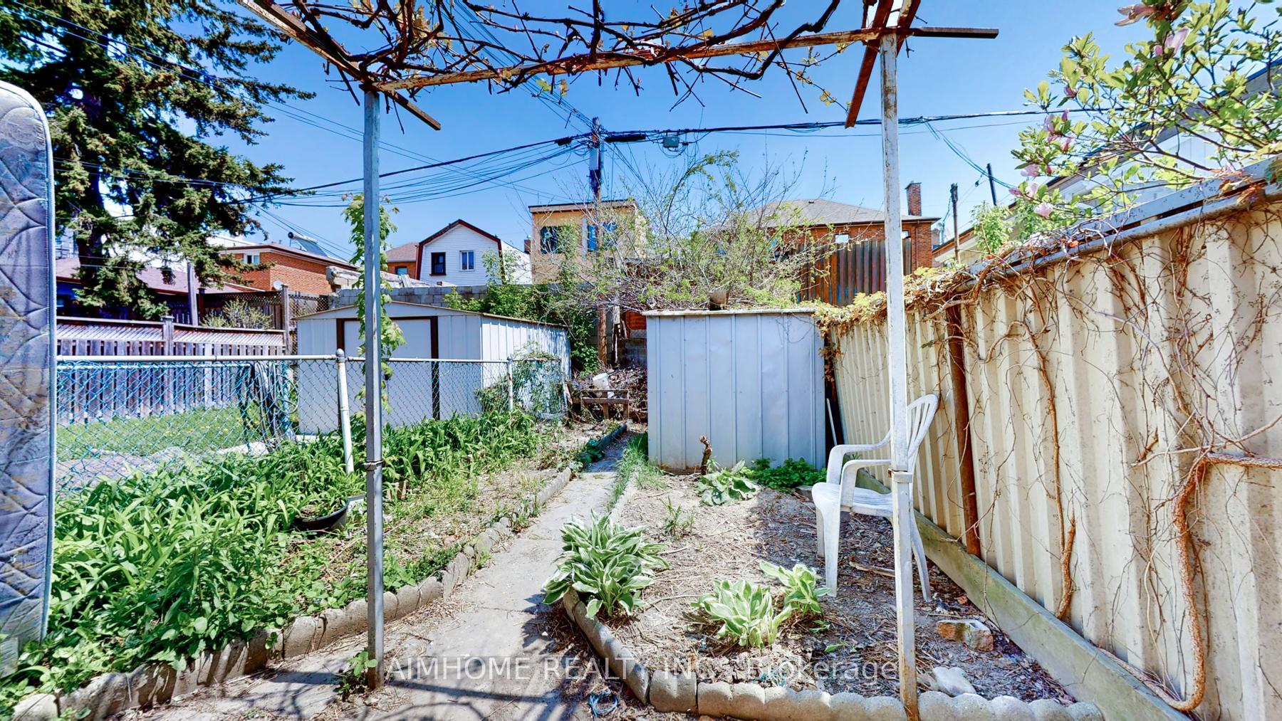 Photo 24 of Unit Main & 2nd Floor, 17A Blandford Street, Toronto, Oakwood Village — HOMEH
