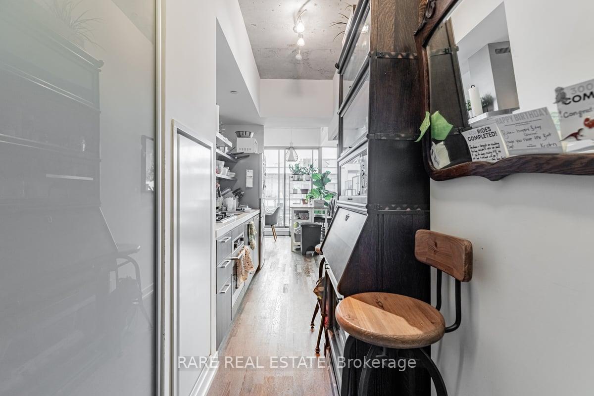 Photo 3 of Unit 1004, 560 King Street W, Toronto, Waterfront Communities — HOMEH