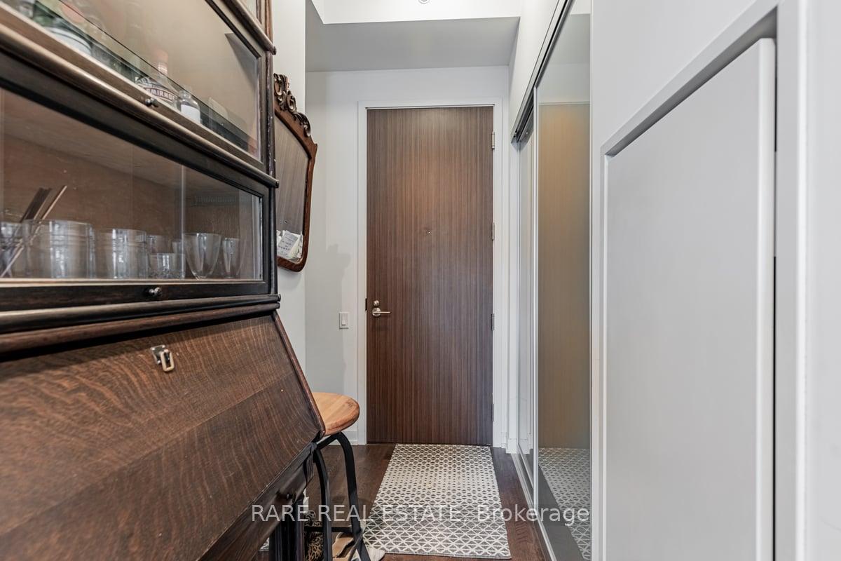 Photo 4 of Unit 1004, 560 King Street W, Toronto, Waterfront Communities — HOMEH
