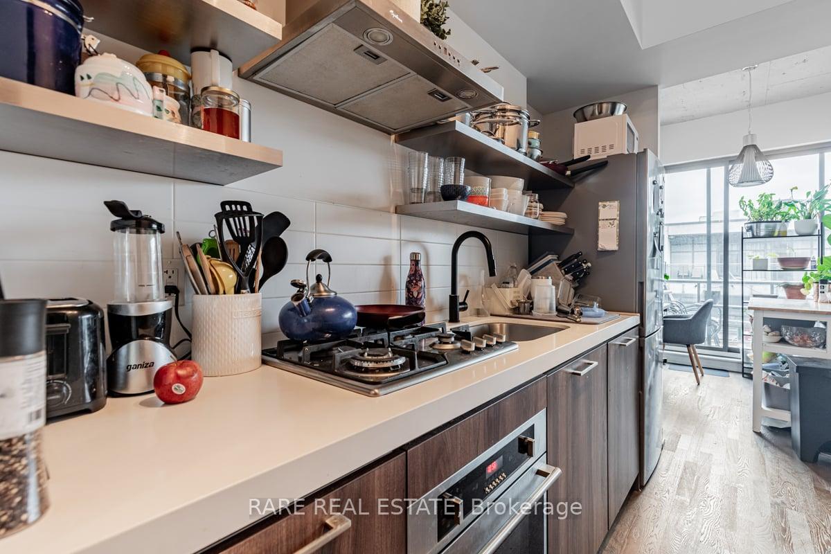 Photo 5 of Unit 1004, 560 King Street W, Toronto, Waterfront Communities — HOMEH