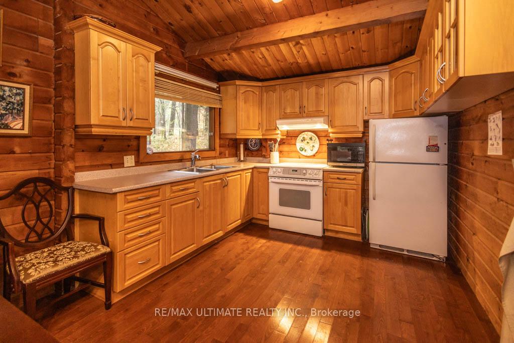 Photo 5 of 65 Sumac Lane, Scugog, Rural Scugog — HOMEH