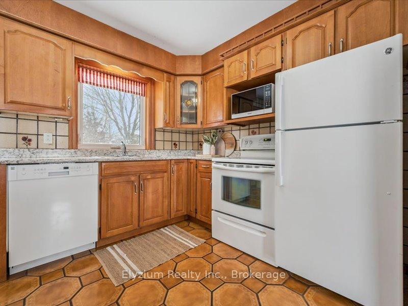 Photo 4 of 149 Waverley Drive, Guelph, Riverside Park — HOMEH