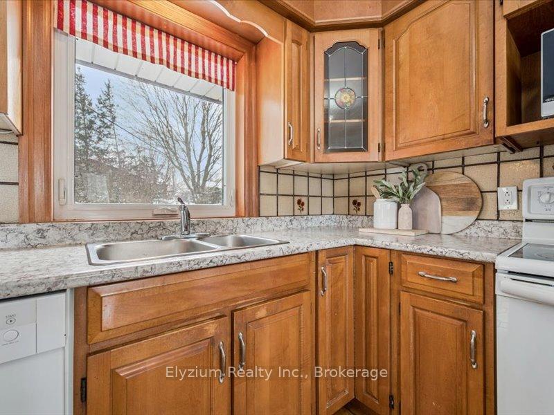Photo 17 of 149 Waverley Drive, Guelph, Riverside Park — HOMEH