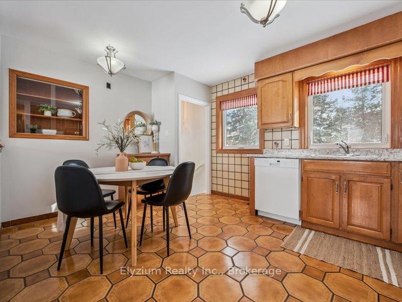 Photo 16 of 149 Waverley Drive, Guelph, Riverside Park — HOMEH