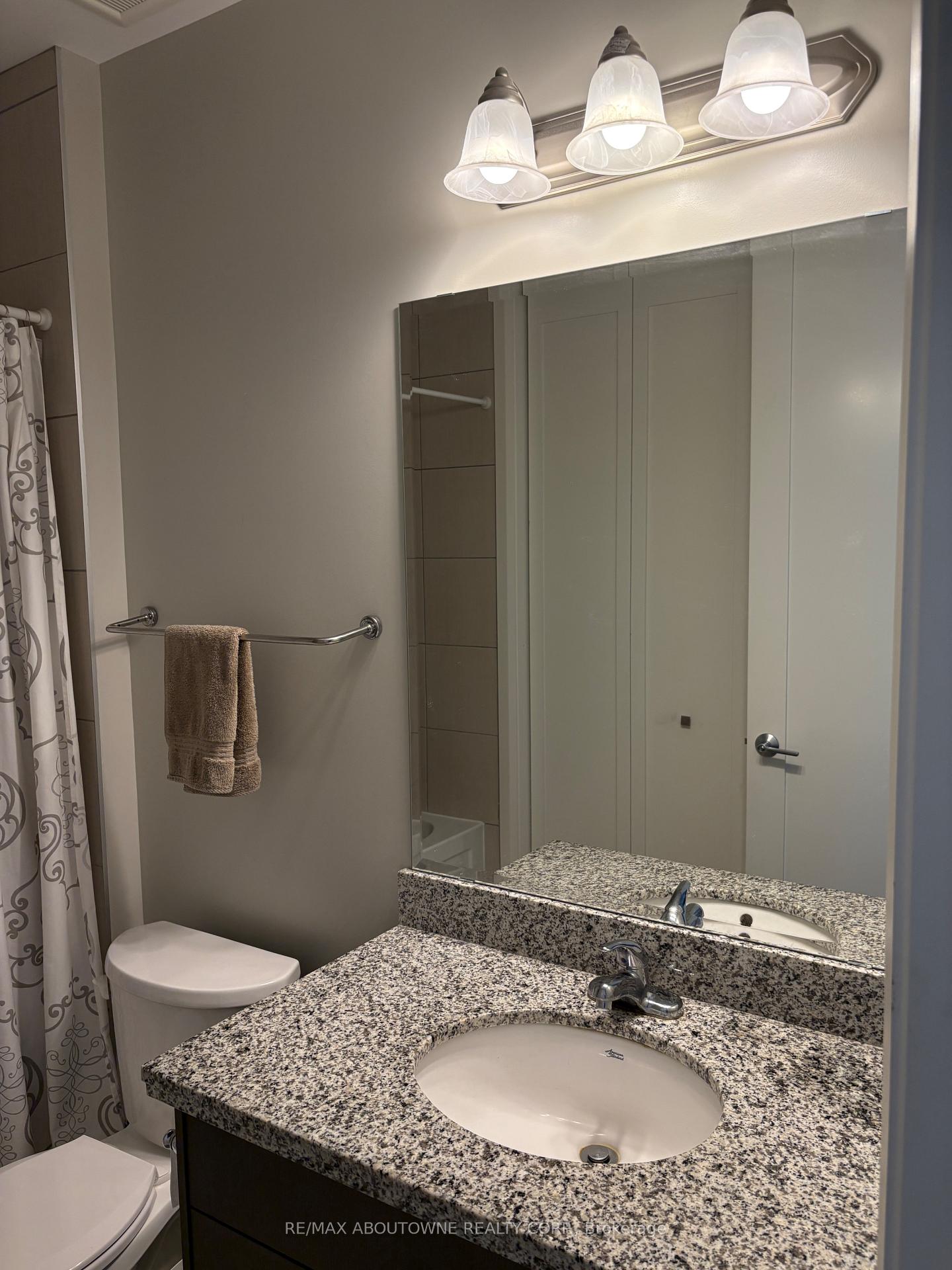 Photo 9 of Unit 519, 118 King Street E, Hamilton, Beasley — HOMEH