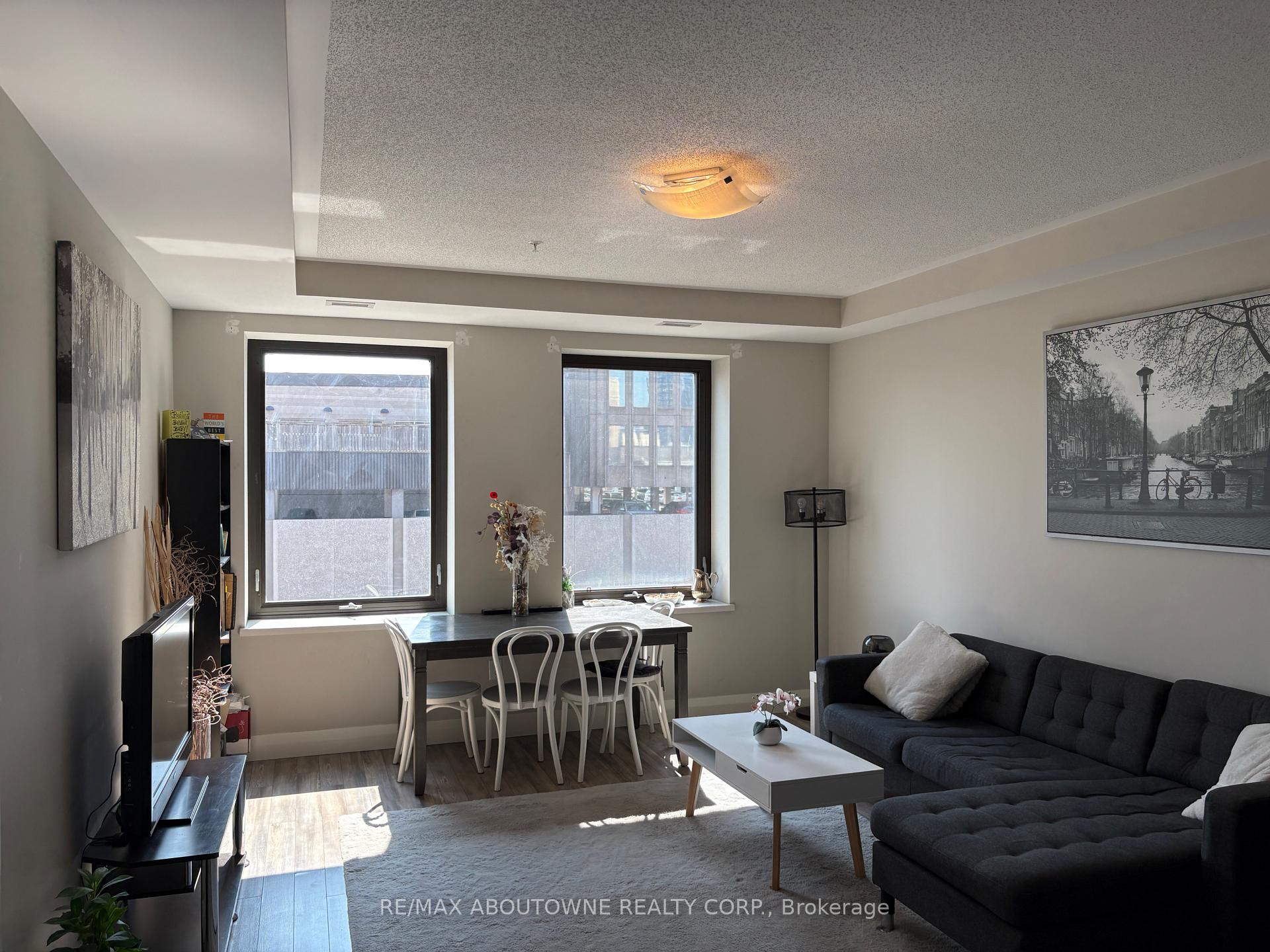 Photo 16 of Unit 519, 118 King Street E, Hamilton, Beasley — HOMEH