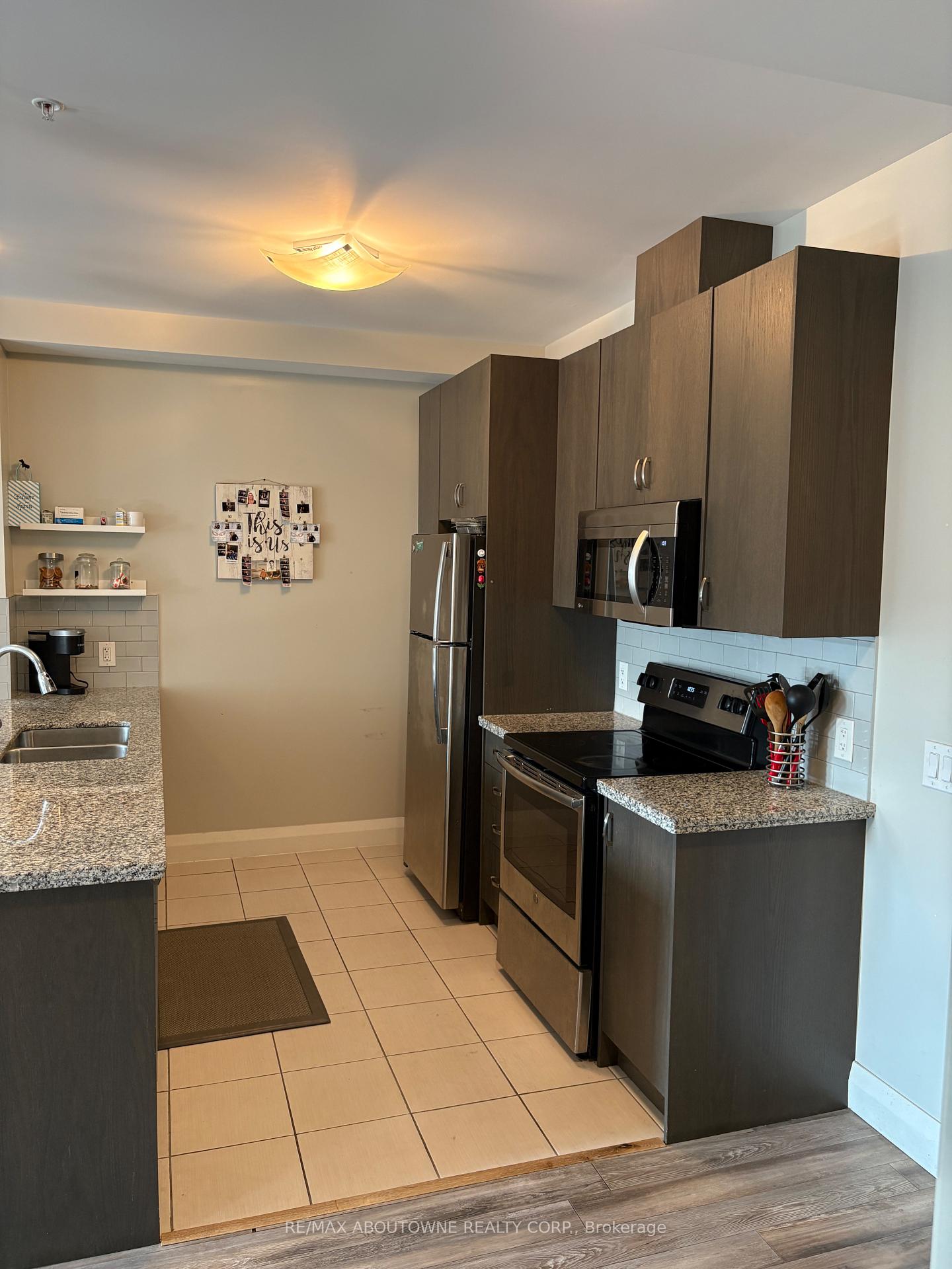 Photo 14 of Unit 519, 118 King Street E, Hamilton, Beasley — HOMEH