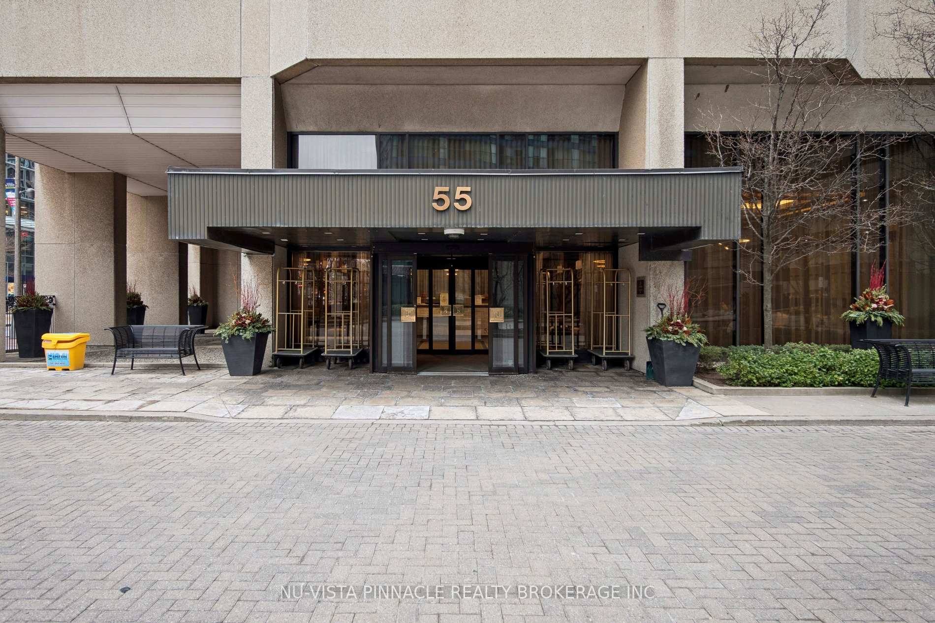 Photo 5 of Unit 1418, 55 Harbour Square, Toronto, Waterfront Communities — HOMEH