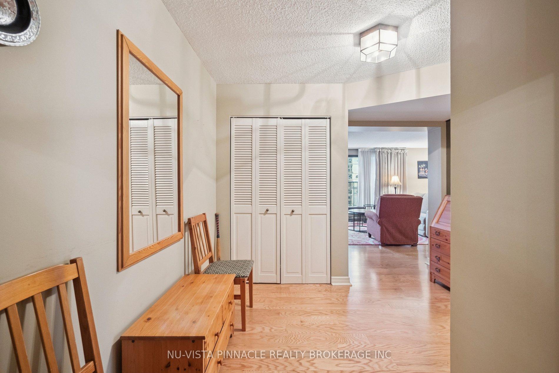 Photo 6 of Unit 1418, 55 Harbour Square, Toronto, Waterfront Communities — HOMEH