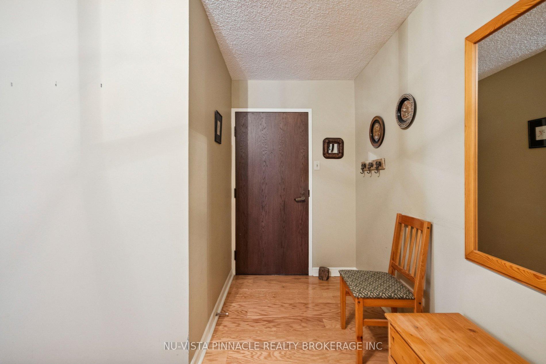 Photo 8 of Unit 1418, 55 Harbour Square, Toronto, Waterfront Communities — HOMEH