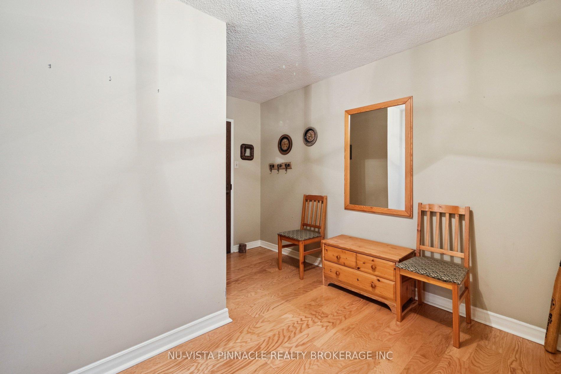 Photo 10 of Unit 1418, 55 Harbour Square, Toronto, Waterfront Communities — HOMEH