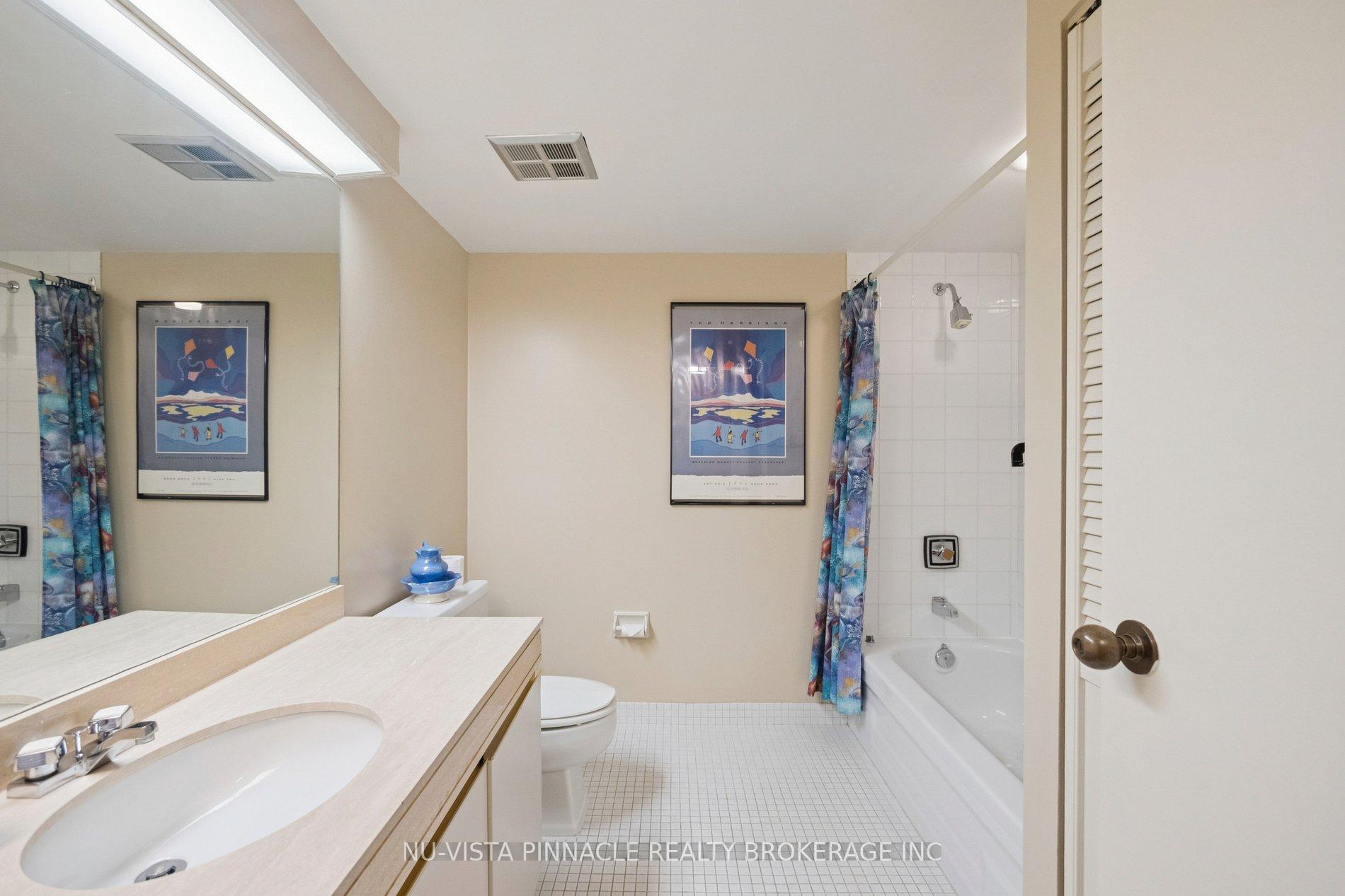 Photo 38 of Unit 1418, 55 Harbour Square, Toronto, Waterfront Communities — HOMEH