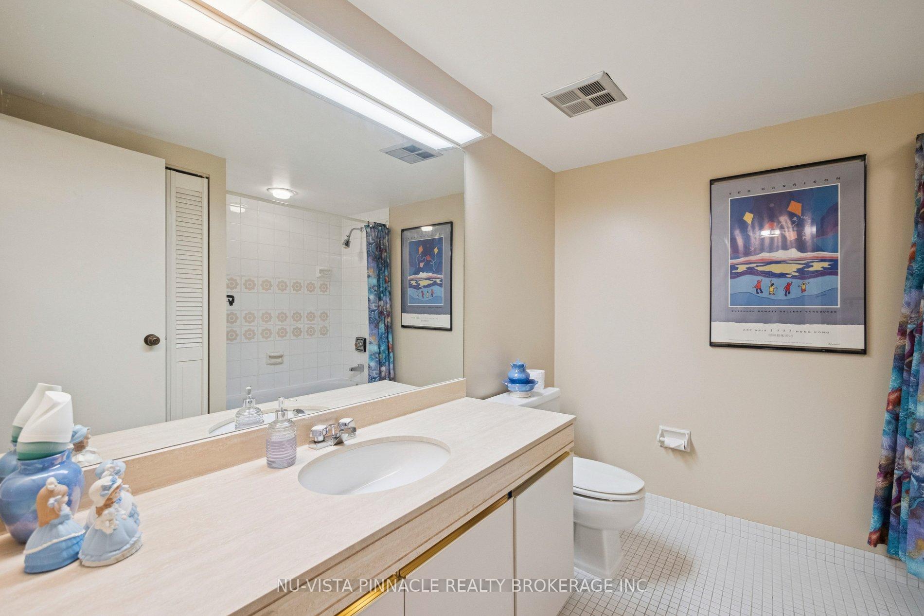Photo 39 of Unit 1418, 55 Harbour Square, Toronto, Waterfront Communities — HOMEH