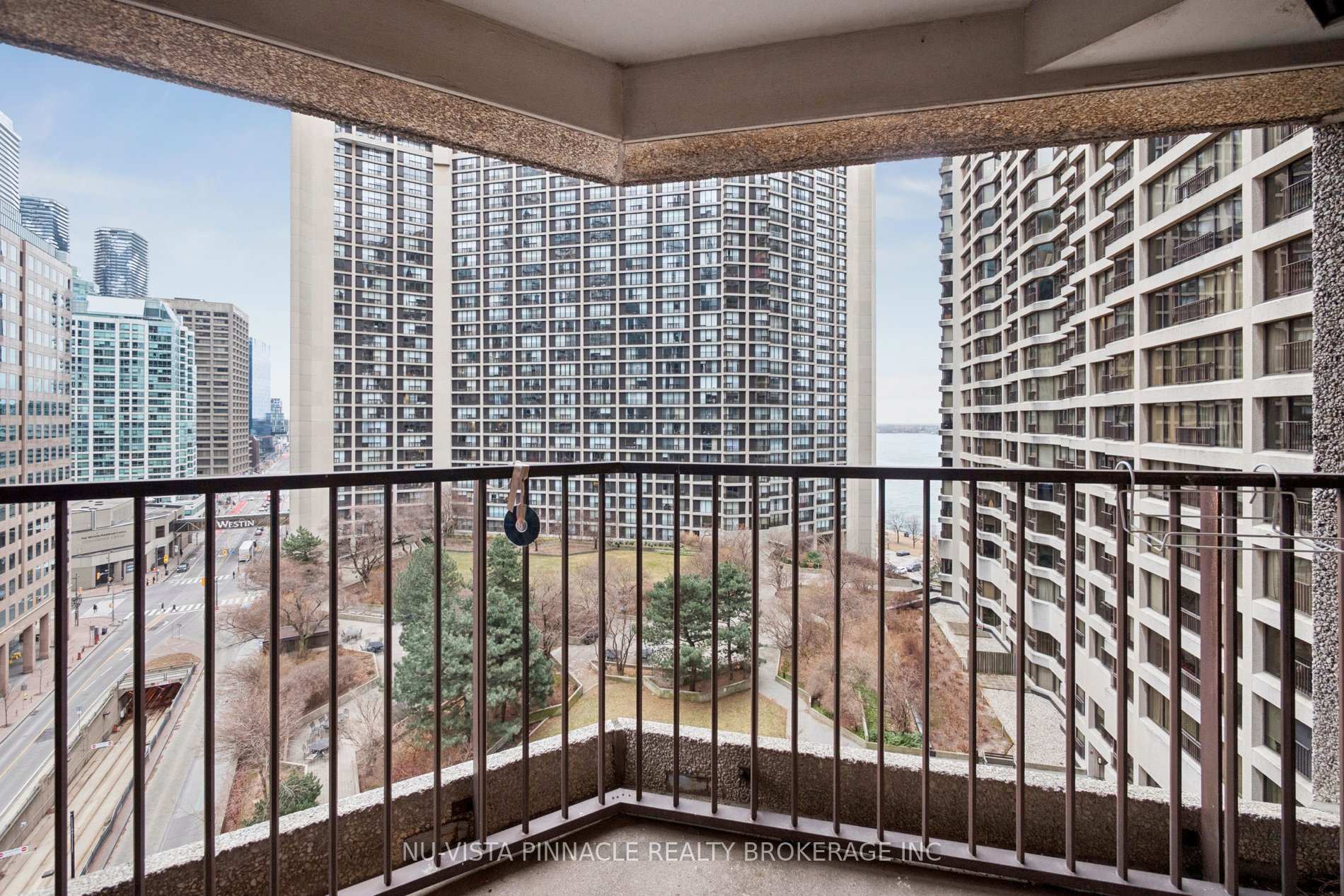 Photo 43 of Unit 1418, 55 Harbour Square, Toronto, Waterfront Communities — HOMEH