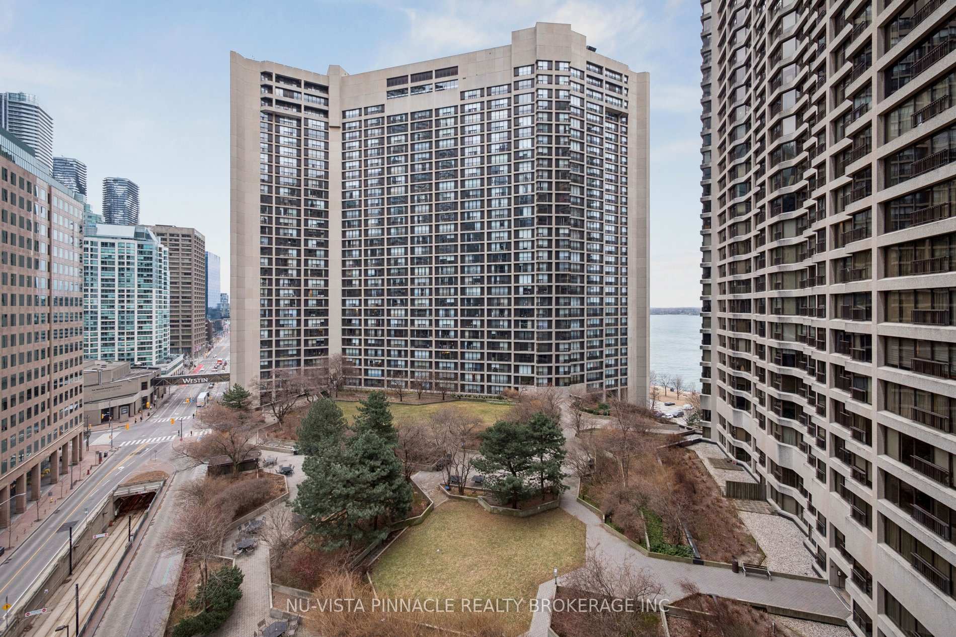 Photo 44 of Unit 1418, 55 Harbour Square, Toronto, Waterfront Communities — HOMEH