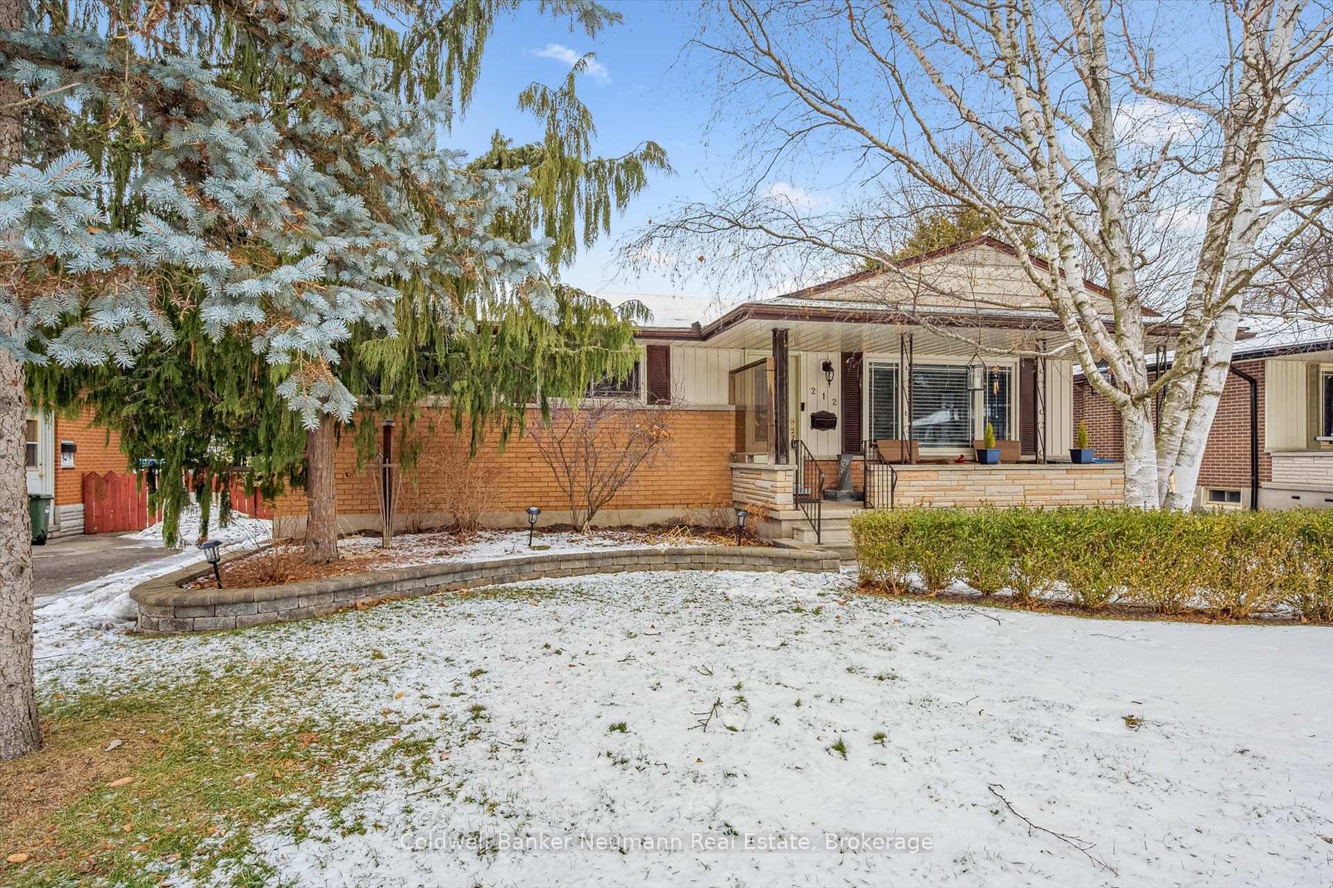 Photo 1 of 212 Waverley Drive, Guelph, Riverside Park — HOMEH