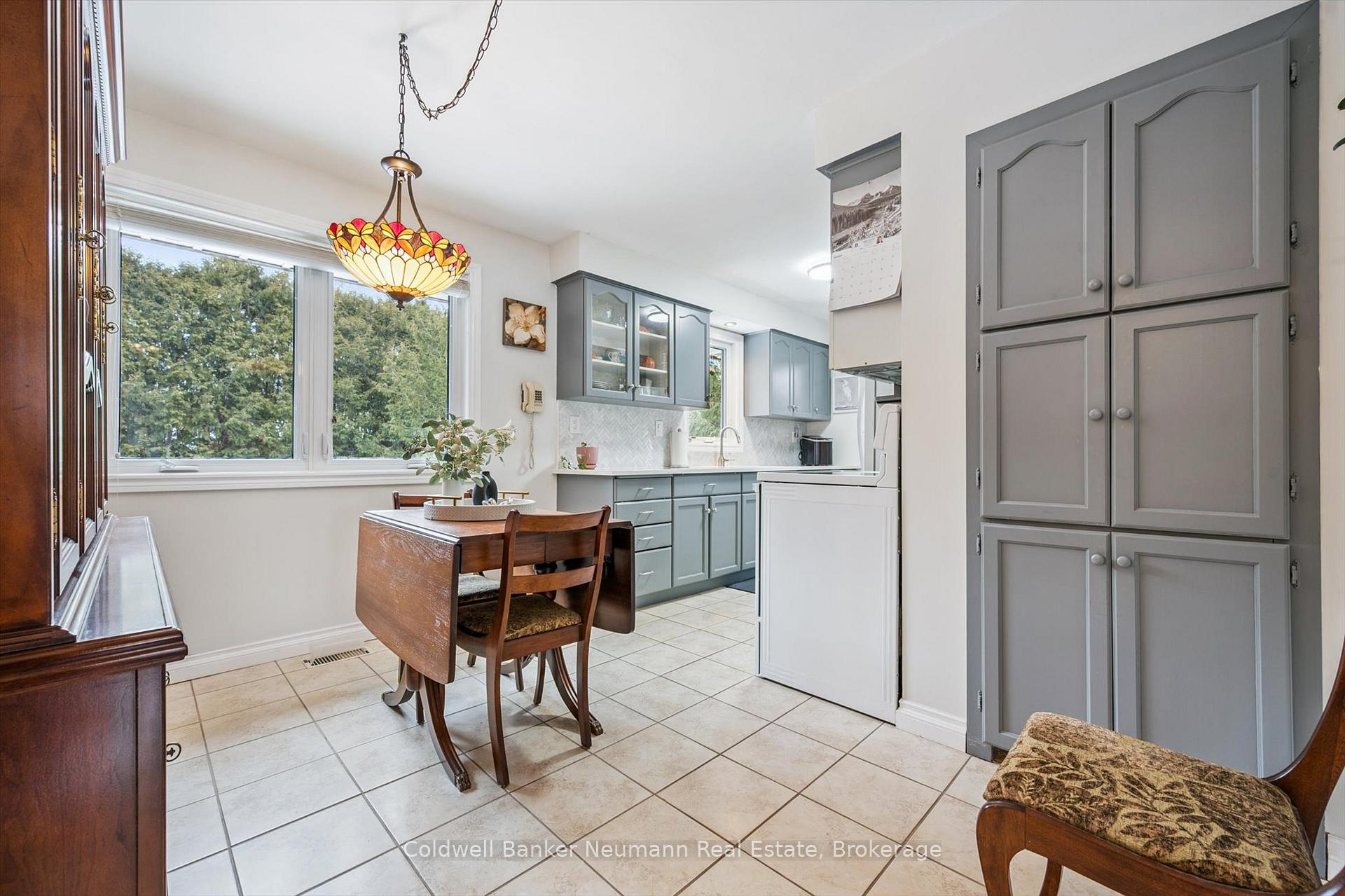 Photo 9 of 212 Waverley Drive, Guelph, Riverside Park — HOMEH