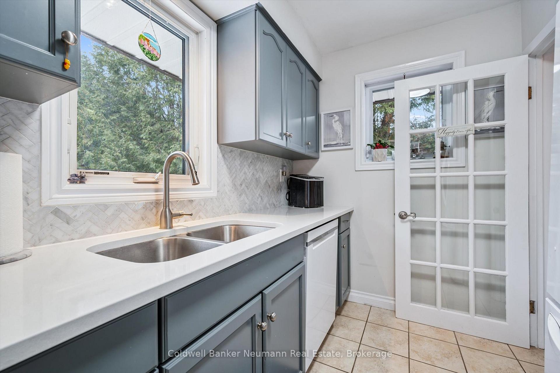 Photo 8 of 212 Waverley Drive, Guelph, Riverside Park — HOMEH