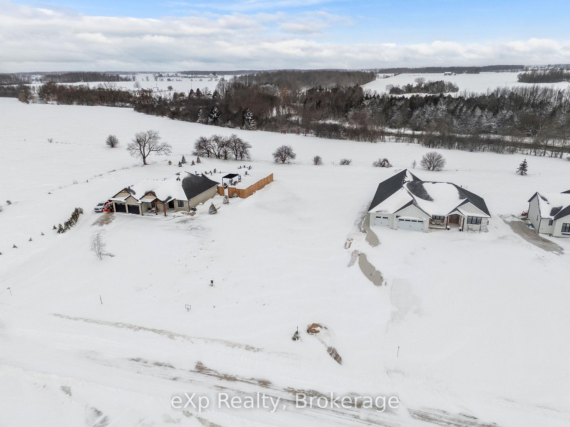 Photo 8 of 43712 Adelaide Street, Huron East, Grey — HOMEH