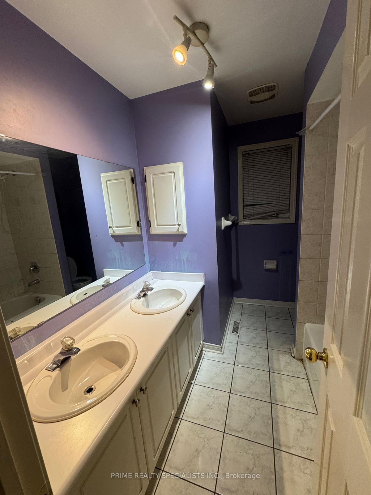 Photo 14 of 122 Olympia Crescent, Brampton, Fletcher's Creek Village — HOMEH