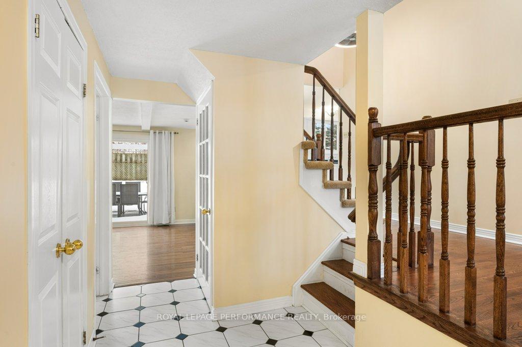 Photo 6 of 1779 Calumet Lane, Ottawa, Convent Glen South — HOMEH