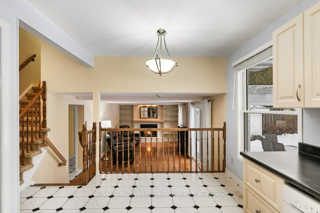 Photo 15 of 1779 Calumet Lane, Ottawa, Convent Glen South — HOMEH