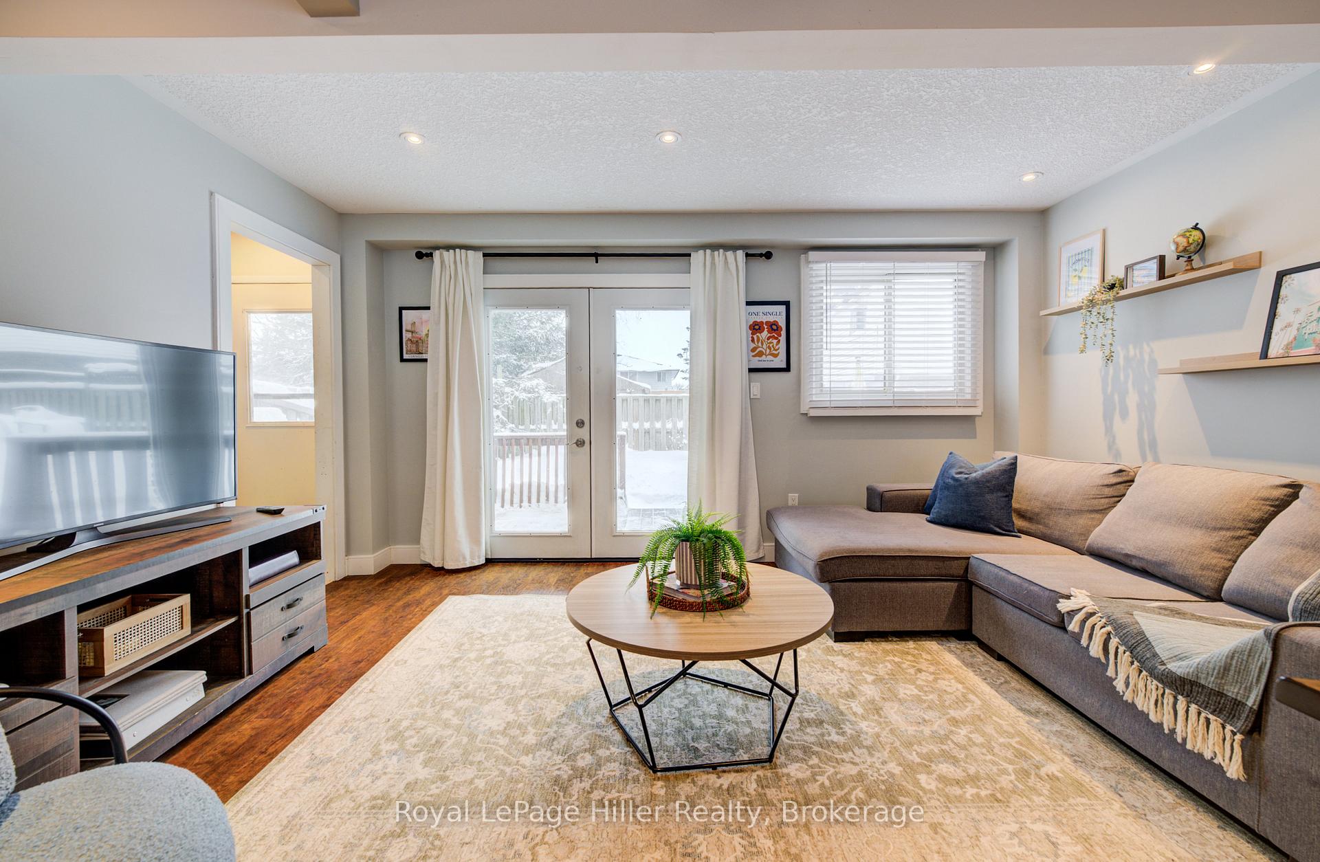 Photo 12 of 241 Willow Street, Stratford — HOMEH