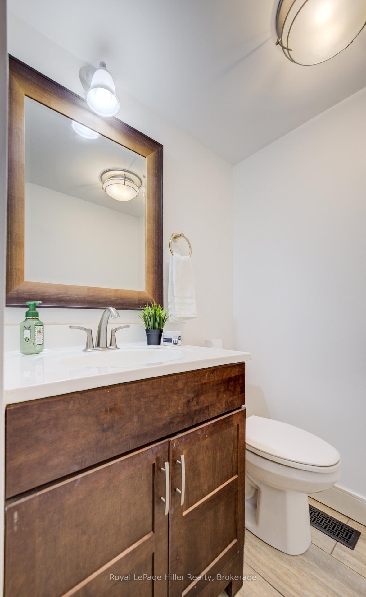 Photo 9 of 241 Willow Street, Stratford — HOMEH