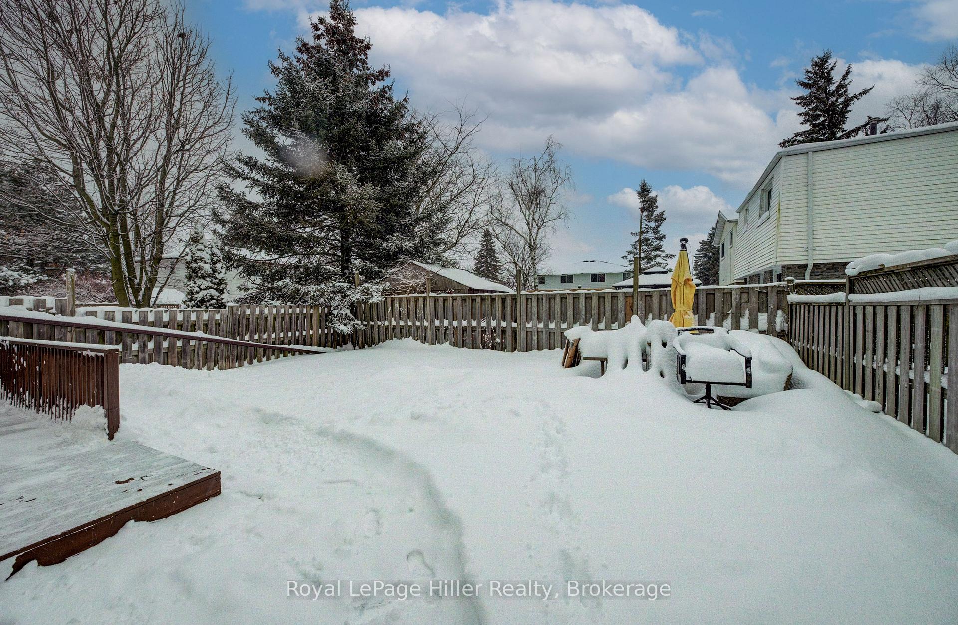 Photo 24 of 241 Willow Street, Stratford — HOMEH