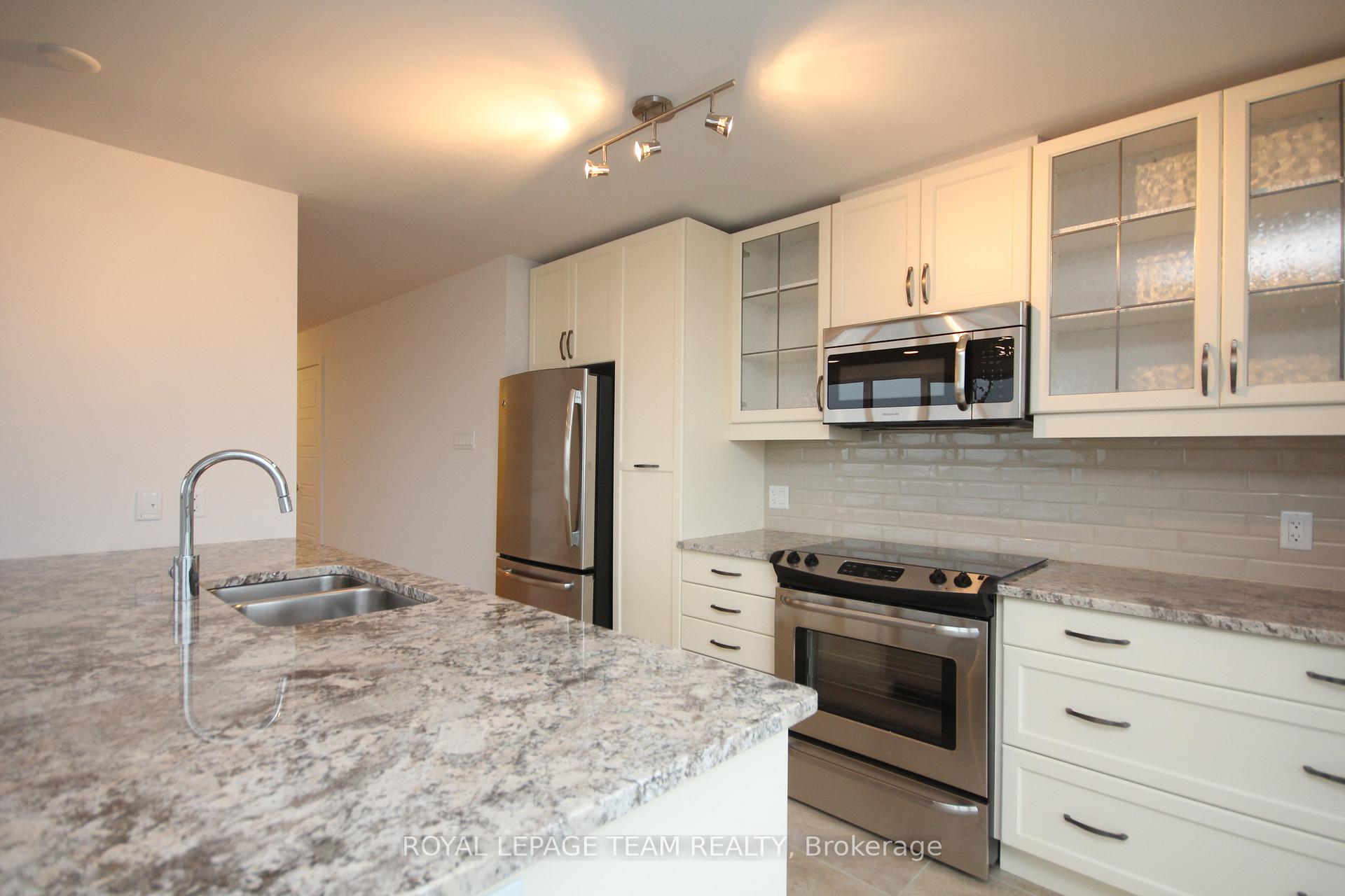Photo 6 of Unit 1111, 330 Titan Private, Ottawa, Borden Farm/Stewart Farm/Carleton Heights/Parkwood Hills — HOMEH