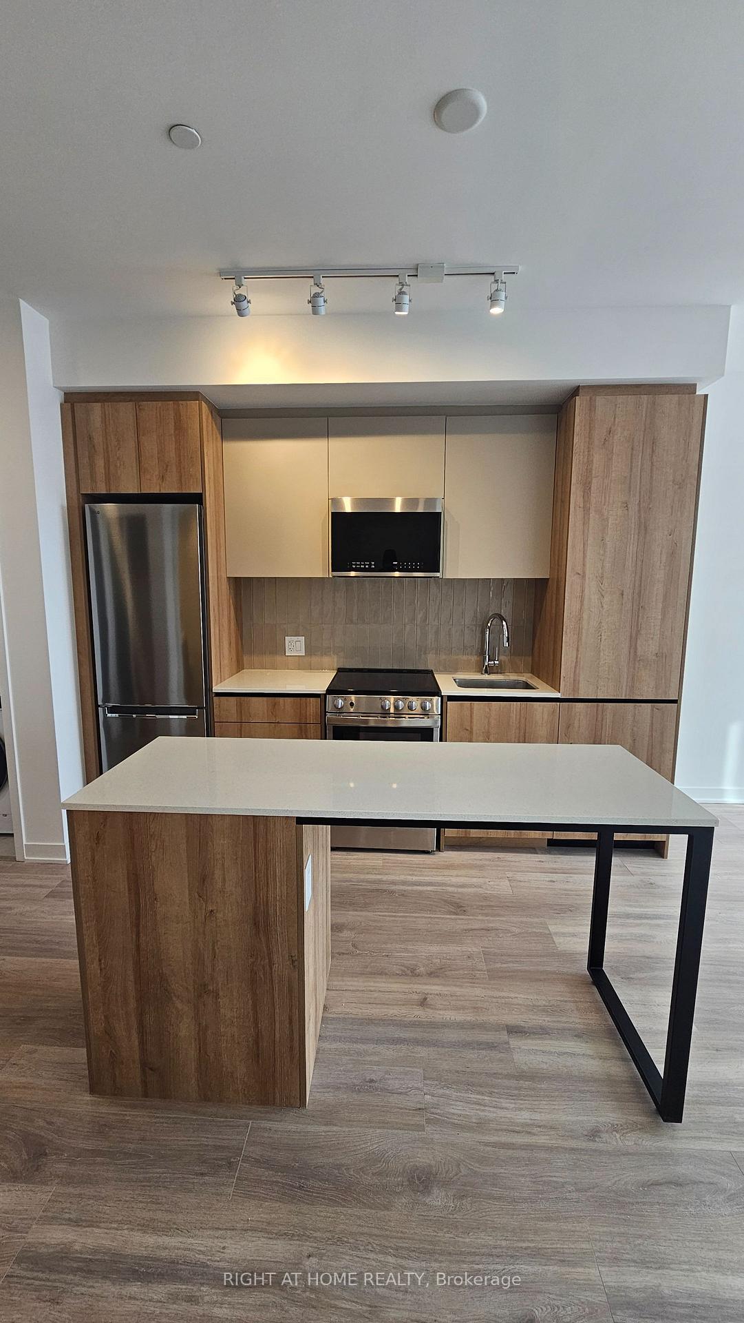Photo 10 of Unit 1006, 10 All Nations Drive, Brampton, Northwest Brampton — HOMEH