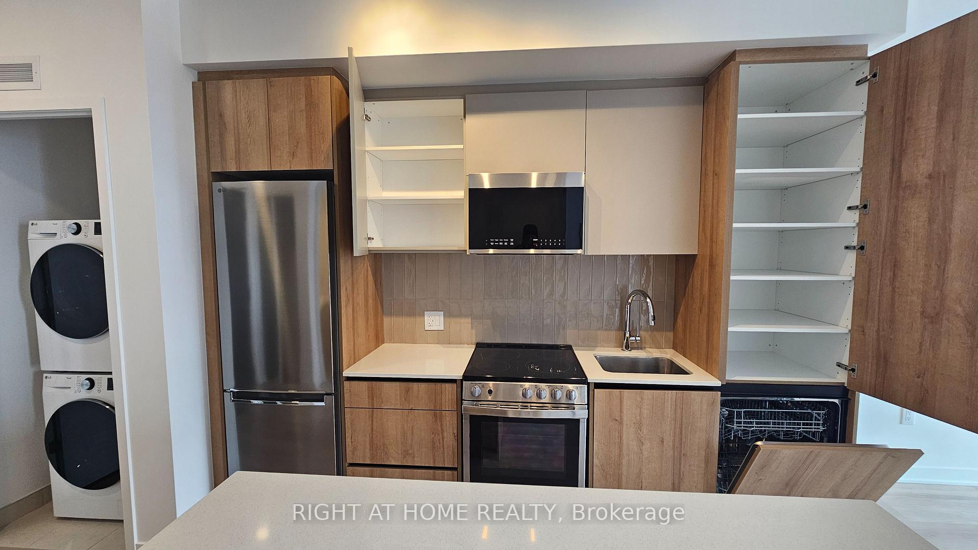 Photo 8 of Unit 1006, 10 All Nations Drive, Brampton, Northwest Brampton — HOMEH