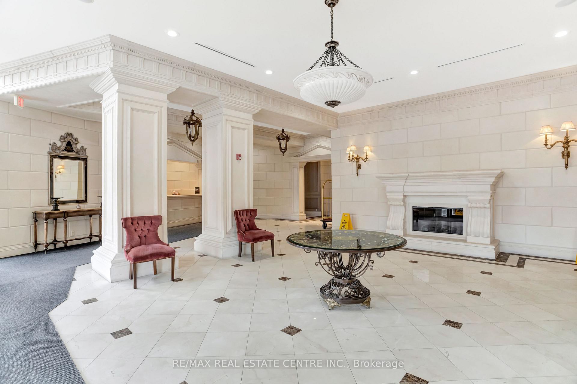 Photo 15 of Unit 504, 9225 Jane Street, Vaughan, Maple — HOMEH