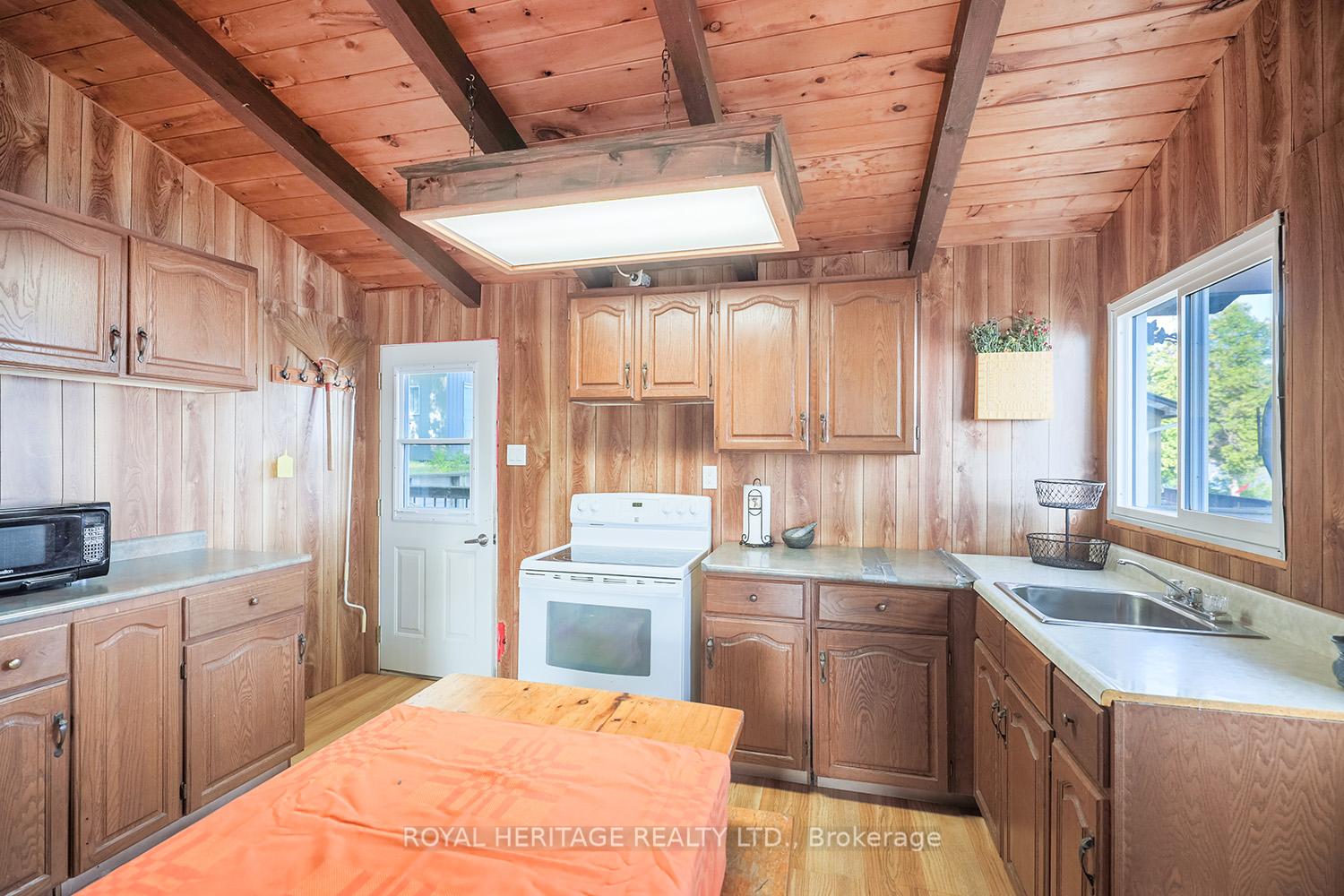 Photo 18 of 160 Charlie's Island, Hamilton Township, Rural Hamilton — HOMEH