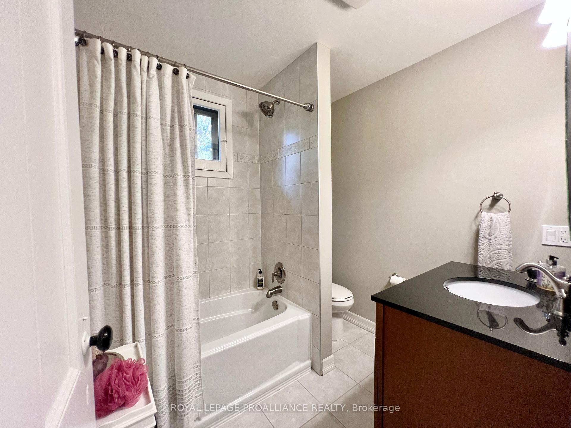 Photo 36 of 217 MacDonald Avenue, Belleville, Belleville Ward — HOMEH
