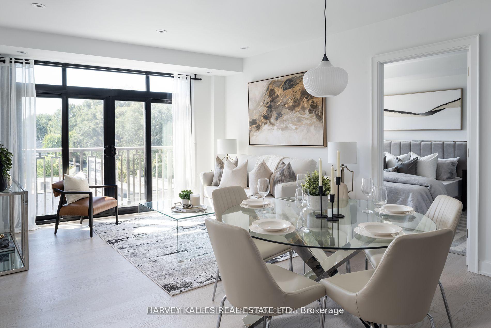 Front of Unit 403, 1 Strathgowan Avenue