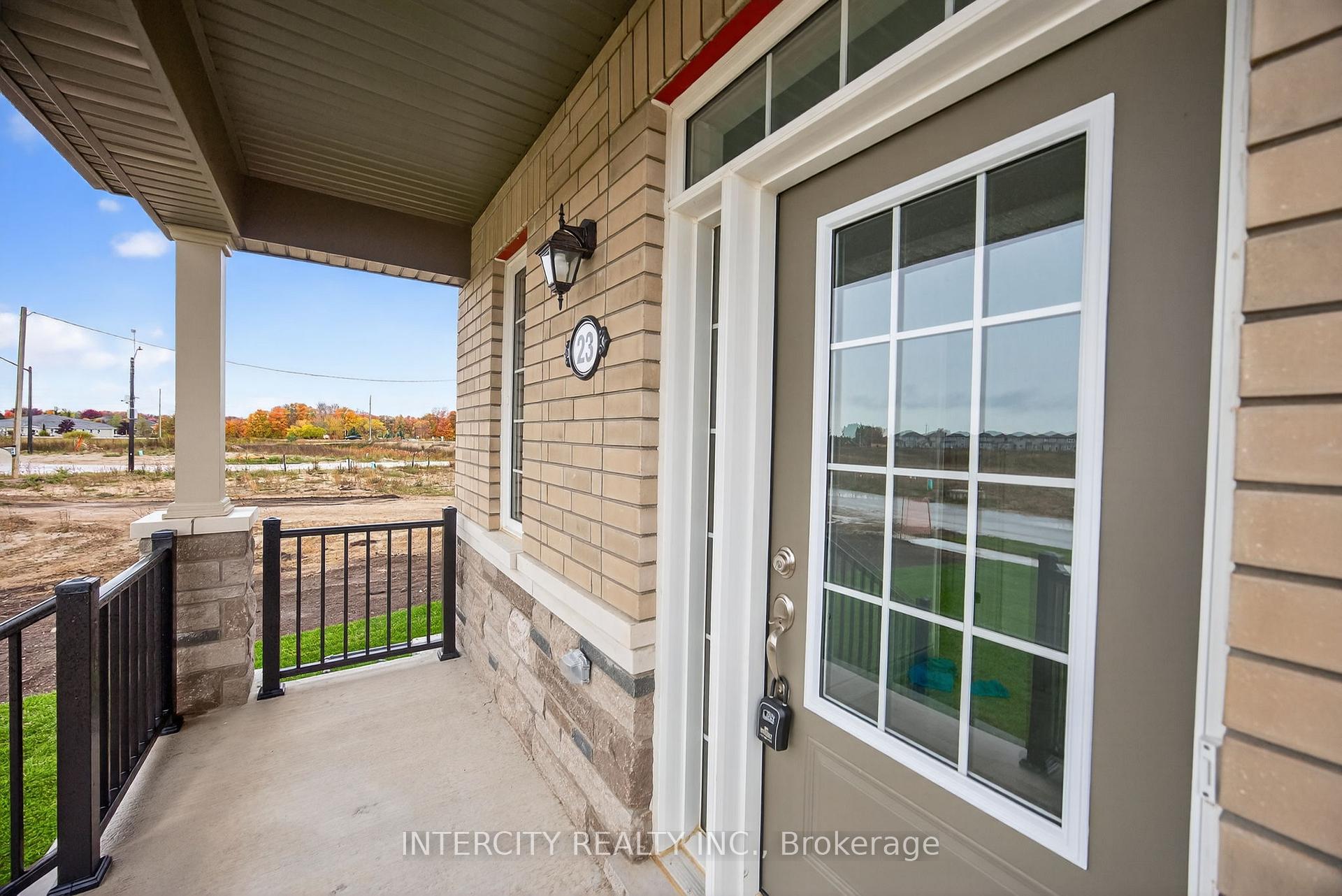 Photo 3 of 23 Avalon Drive, Wasaga Beach — HOMEH