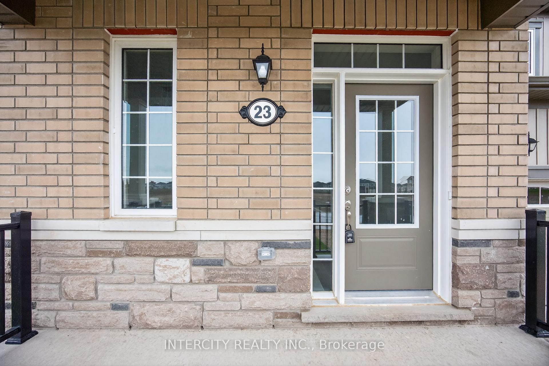 Photo 7 of 23 Avalon Drive, Wasaga Beach — HOMEH