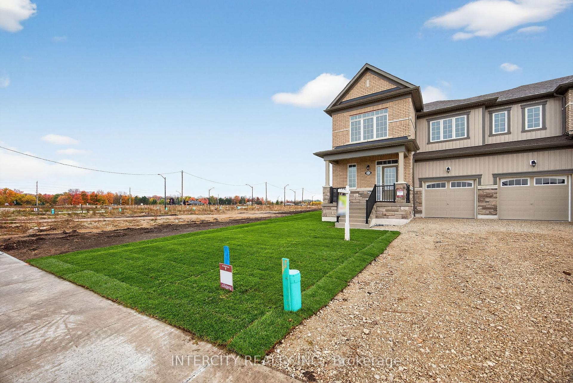 Photo 14 of 23 Avalon Drive, Wasaga Beach — HOMEH