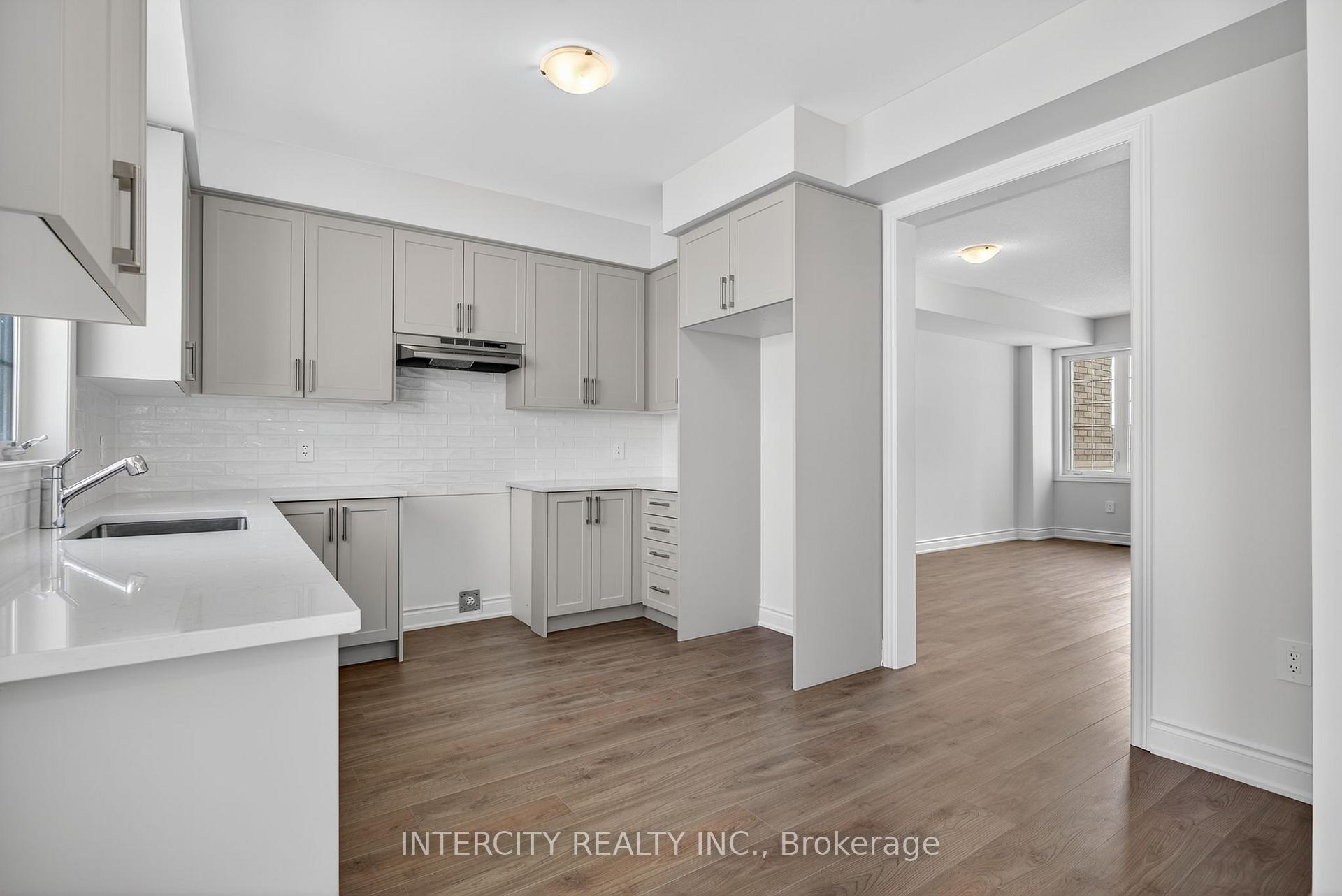 Photo 15 of 21 Avalon Drive, Wasaga Beach — HOMEH