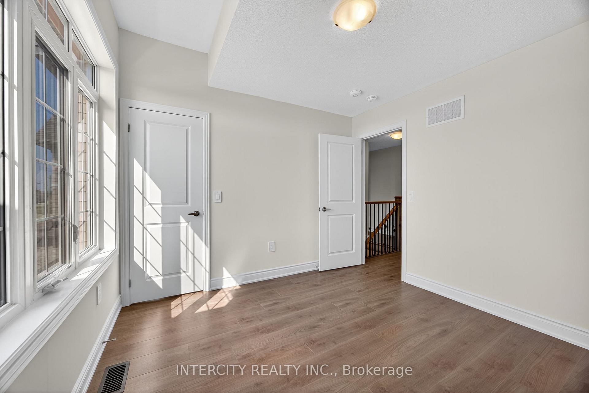 Photo 17 of 21 Avalon Drive, Wasaga Beach — HOMEH